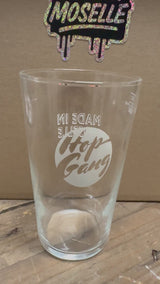 Le pack Ultime de Noël 2025 - 6 Bières de Noël + 6 Bières Gamme fixe + 1 Verre 50cl + 2 Stickers + 1 décapsuleur + 1 décoration de Noël